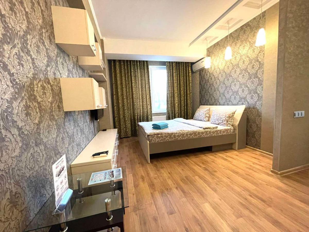 Homeservice Apartments On Stefan Cel Mare Boulevard คีชีเนา ภายนอก รูปภาพ